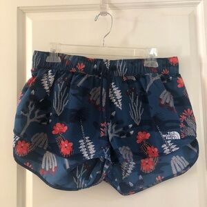 North face shorts 🩳